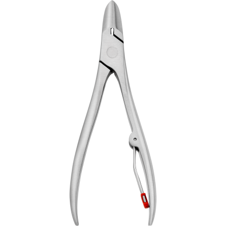 ZWILLING Premium Nagelzange aus rostfreiem Edelstahl mit besonders scharfen Schneiden.