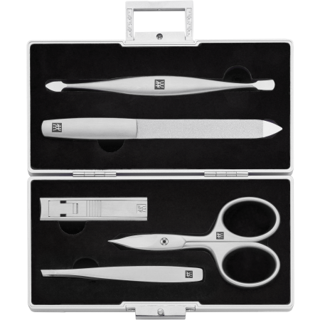 Geöffnetes ZWILLING Premium Set 5tlg. in silbernem Aluminiumkoffer und den meistgenutzten Pflegeinstrumenten.