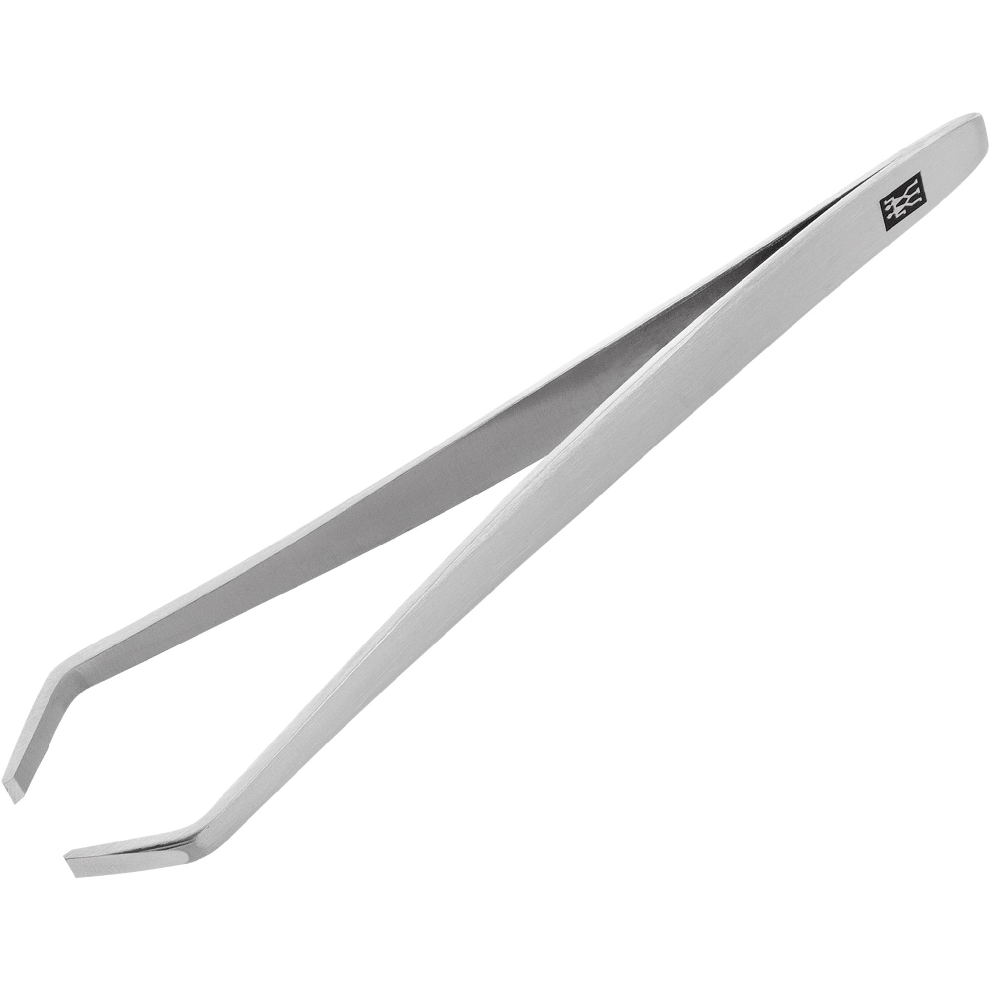 Queransicht der ZWILLING Premium abgewinkelten Pinzette aus rostfreiem Edelstahl mit angerauten, perfekt kalibrierten Spitzen.