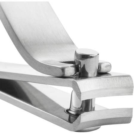 Nahaufnahme der geöffneten Schneide eines ZWILLING Premium Nagelknipsers aus rostfreiem Edelstahl mit scharfen, präzisen Klingen.