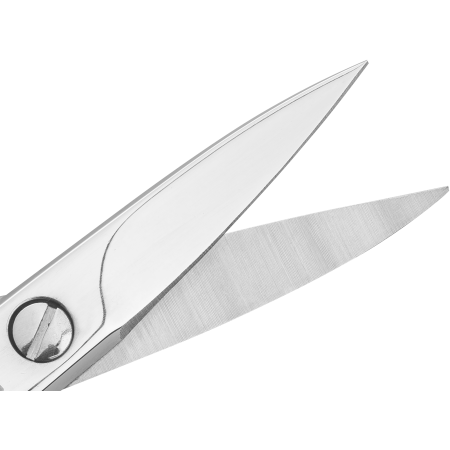 Nahaufnahme der geöffneten Schneide der ZWILLING Classic Nagelschere aus rostfreiem Edelstahl mit scharfen, präzisen Klingen.