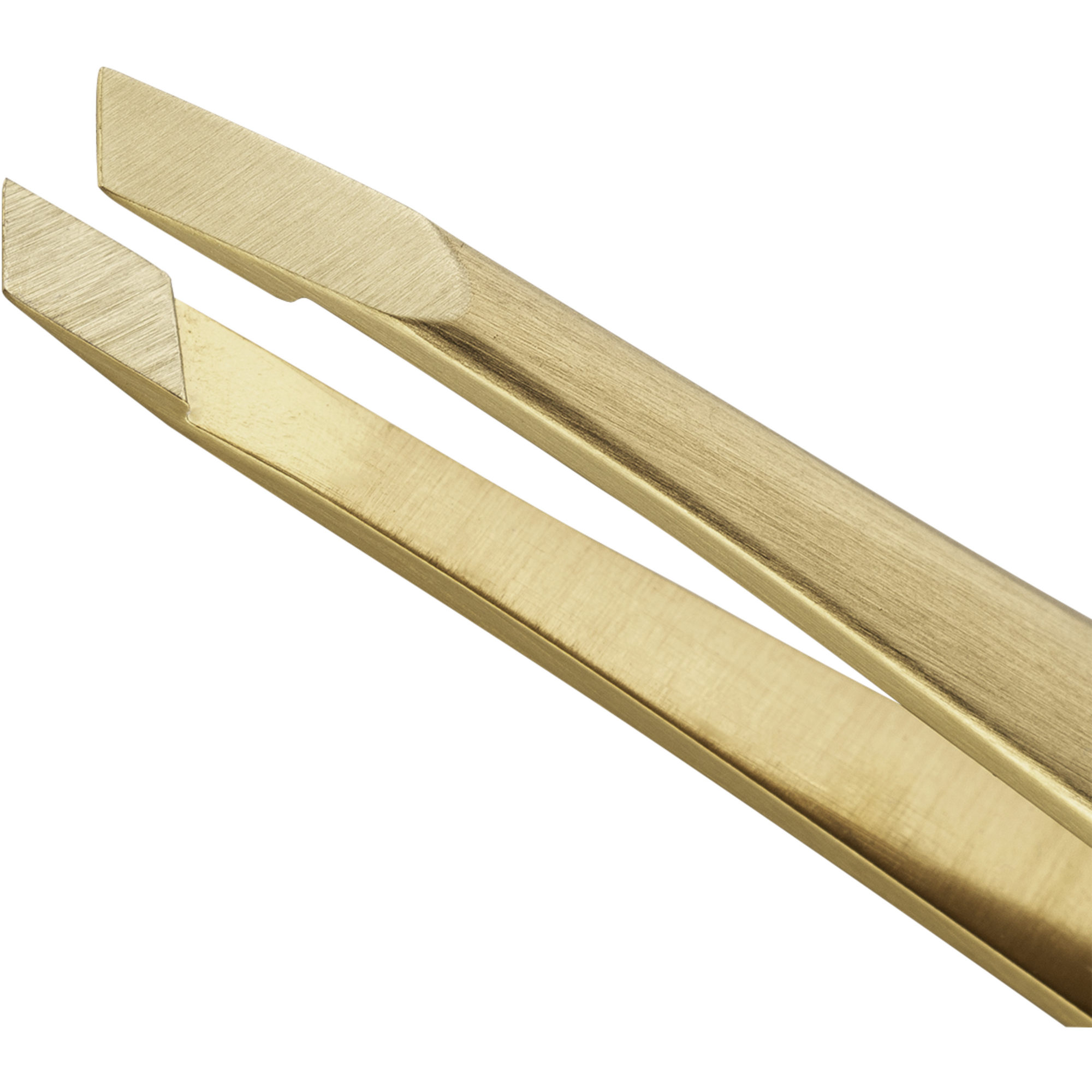 Nahaufnahme der handgeschliffenen Spitzen der ZWILLING Premium Pinzette, schräg in Gold.