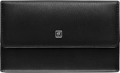 Frontalansicht eines geschlossenen ZWILLING Premium Sets 5tlg. in schwarz mit vollumfänglichen Pflegeinstrumenten in matt-schwarz.
