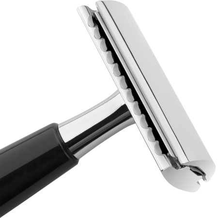 Nahaufnahme eines ZWILLING Classic Rasierhobels mit scharfer Klinge.