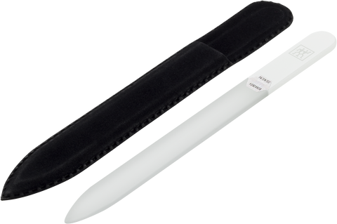 Queransicht einer ZWILLING Premium Glas-Nagelfeile mit extrem feinkörnigen Feilenflächen zum sanften Formen und Versiegeln, inklusive Hülle.