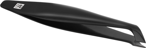 Queransicht eines ZWILLING Premium Nagelhautschneiders in schwarz mit scharfen, abgewinkelten Schneiden.