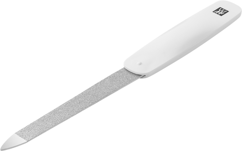 Queransicht einer ZWILLING Classic Saphir-Nagelfeile in weiß mit grob-und feinkörnigen Feilenflächen zum Kürzen und Formen.