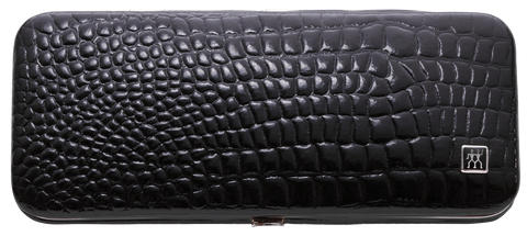 Frontalansicht eines ZWILLING Classic Sets 5tlg. in schwarz mit den meistgenutzen Pflegeinstrumenten aus rostfreiem Edelstahl.
