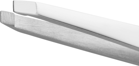 Queransicht der ZWILLING Classic gerade Pinzette aus rostfreiem Edelstahl mit handgeschliffenen, angerauten Spitzen mit großer Zupffläche.